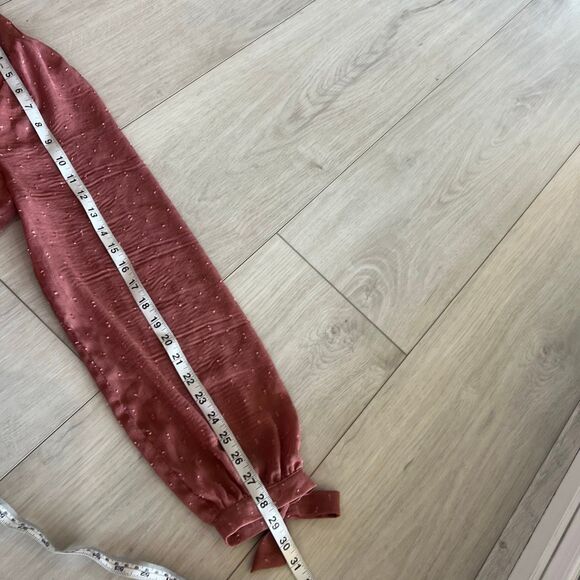 Lulu's Closer Look Dusty Rose Mauve Swiss Dot Tie Sleeve Romper Womens Sz XL - Picture 6 of 11